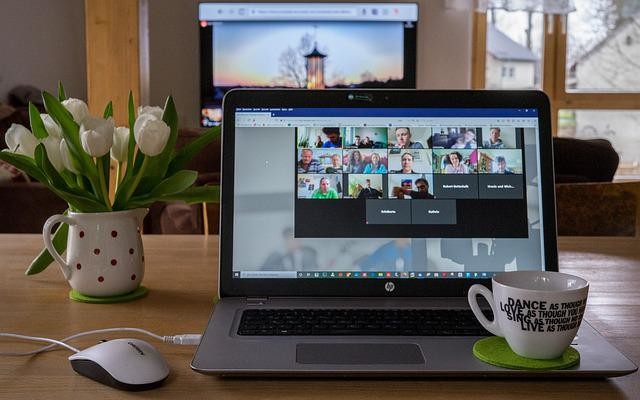E-strokovno usposabljanje Kulturni bazar 2025